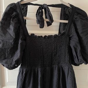 ASOS Design maxi dress with puff sleeves and smocked bodice in black - size 12